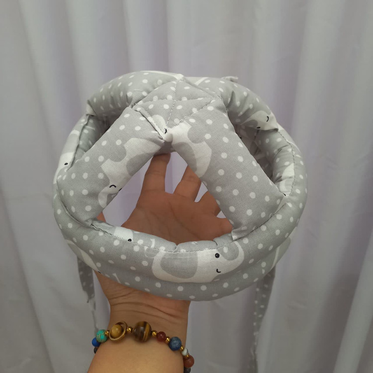 کلاه محافظ سر نوازد