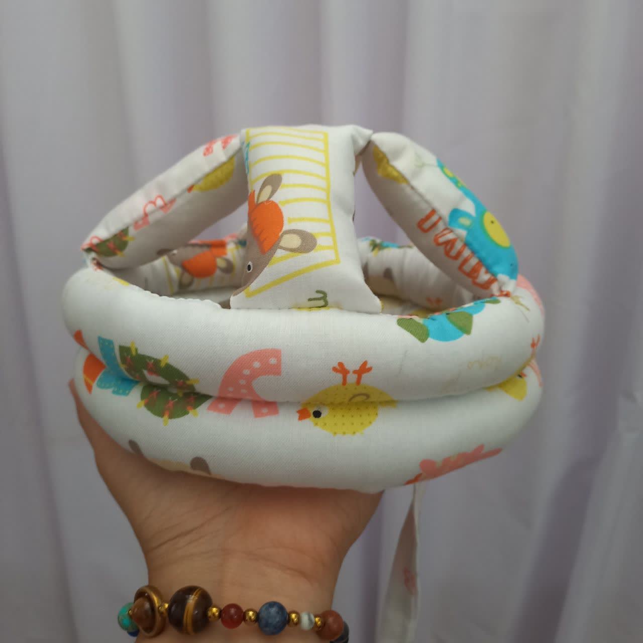 کلاه محافظ سر نوازد